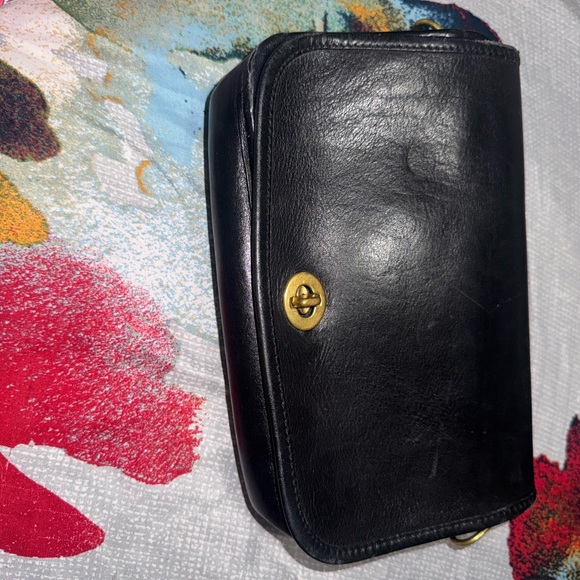 Coach Black Leather Shoulder Bag (No Strap) Vintage before 1994 - Picture 5 of 14